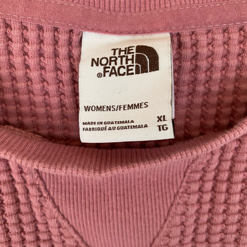 The North Face Long Sleeve Women’s Pink Waffle Knit Sweater - Picture 2 of 5